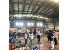 湖南省機(jī)電商會(huì)會(huì)長(zhǎng)一行來我公司指導(dǎo)工作